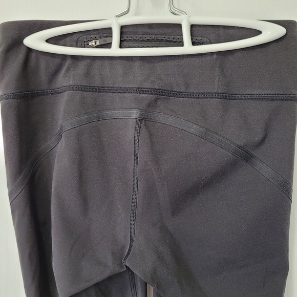 Lululemon Smooth Stride Crop black mesh leggings size 6 - Picture 8 of 14